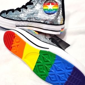 NWT in box | high top Converse rare rainbow pride sequins limited edition 6.5